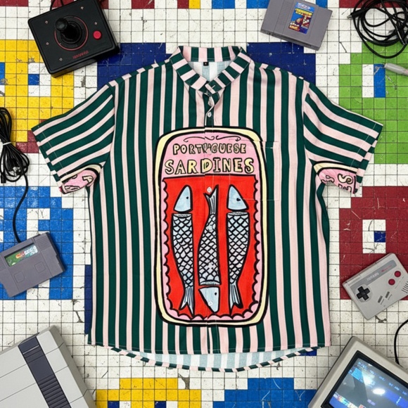 Portuguese Sardines Art Shirt Green/Pink Regular - Picture 1 of 7
